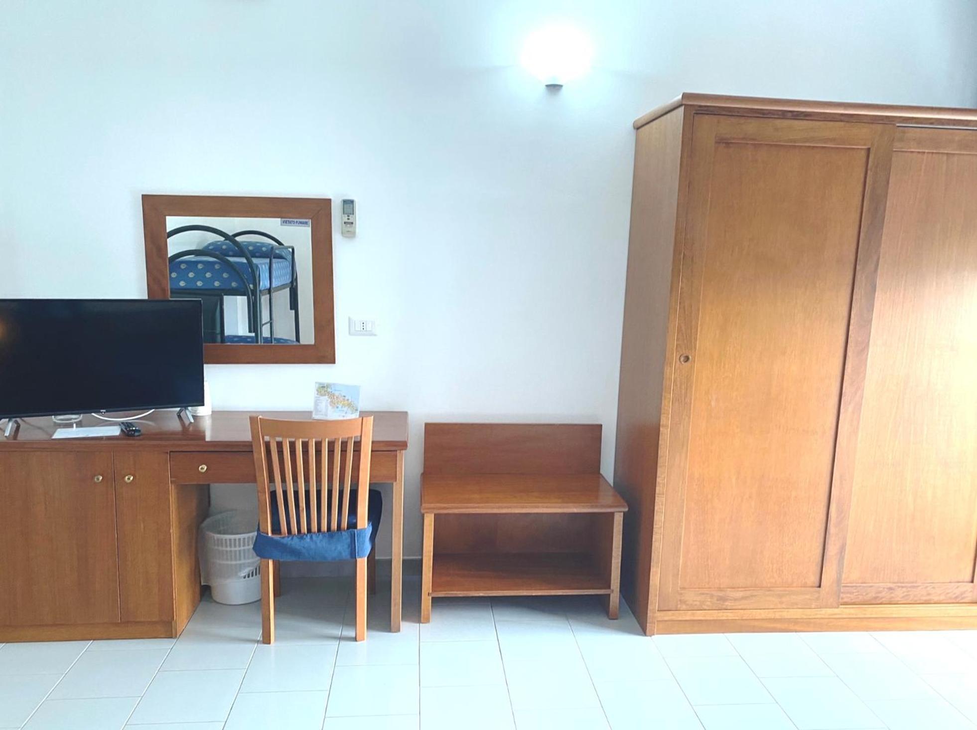 Hotel Villaggio Aurora San Pietro in Bevagna Room photo